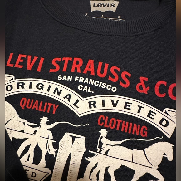 Levi’s Crew Neck Boy’s size 7 - Picture 2 of 2